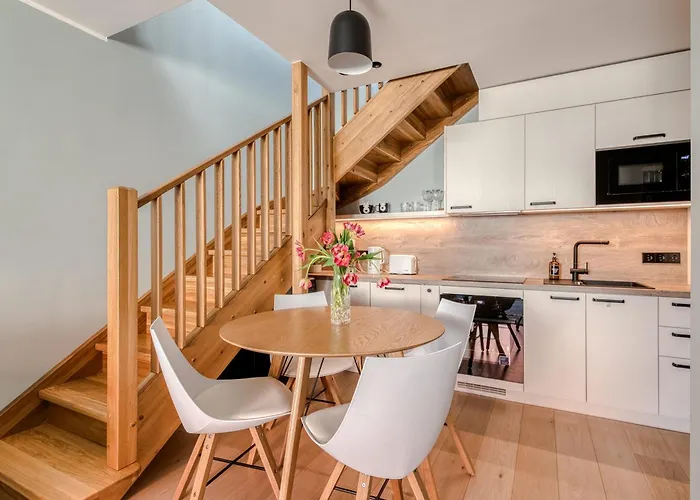 Old Town 아파트 *